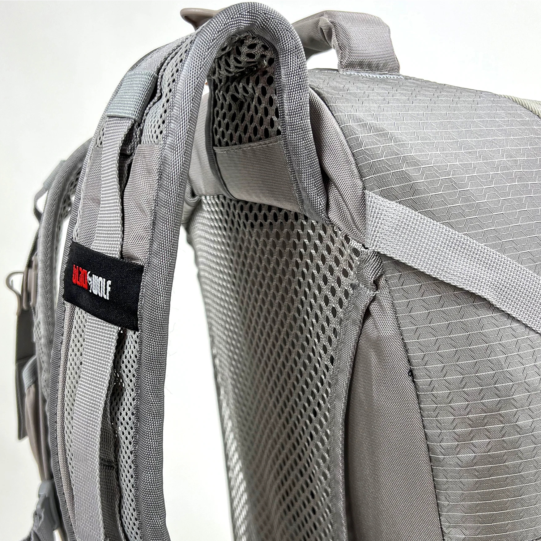 Axiom 30L Backpack - Image 10