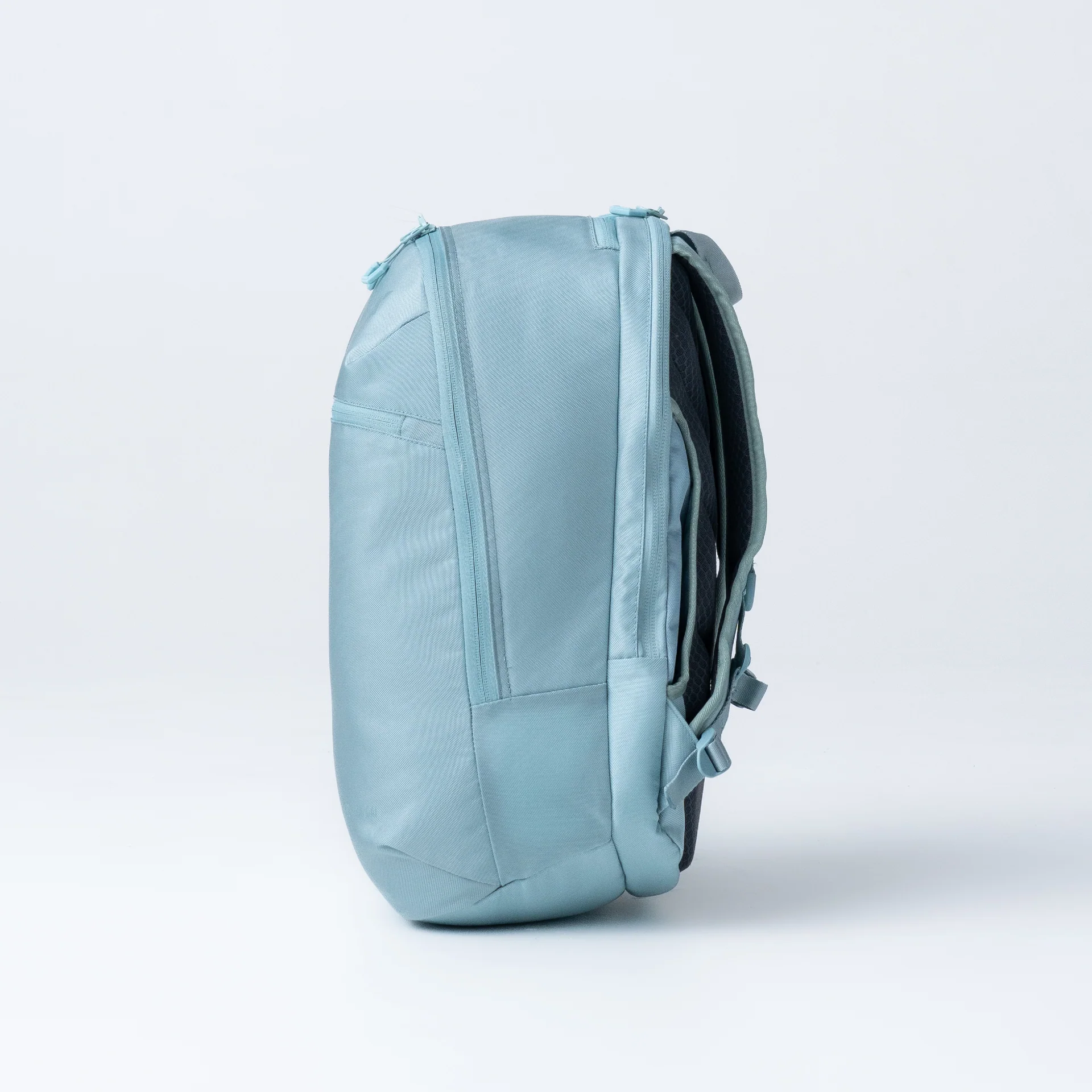 Ku-ring-gai Travel Backpack - Image 6