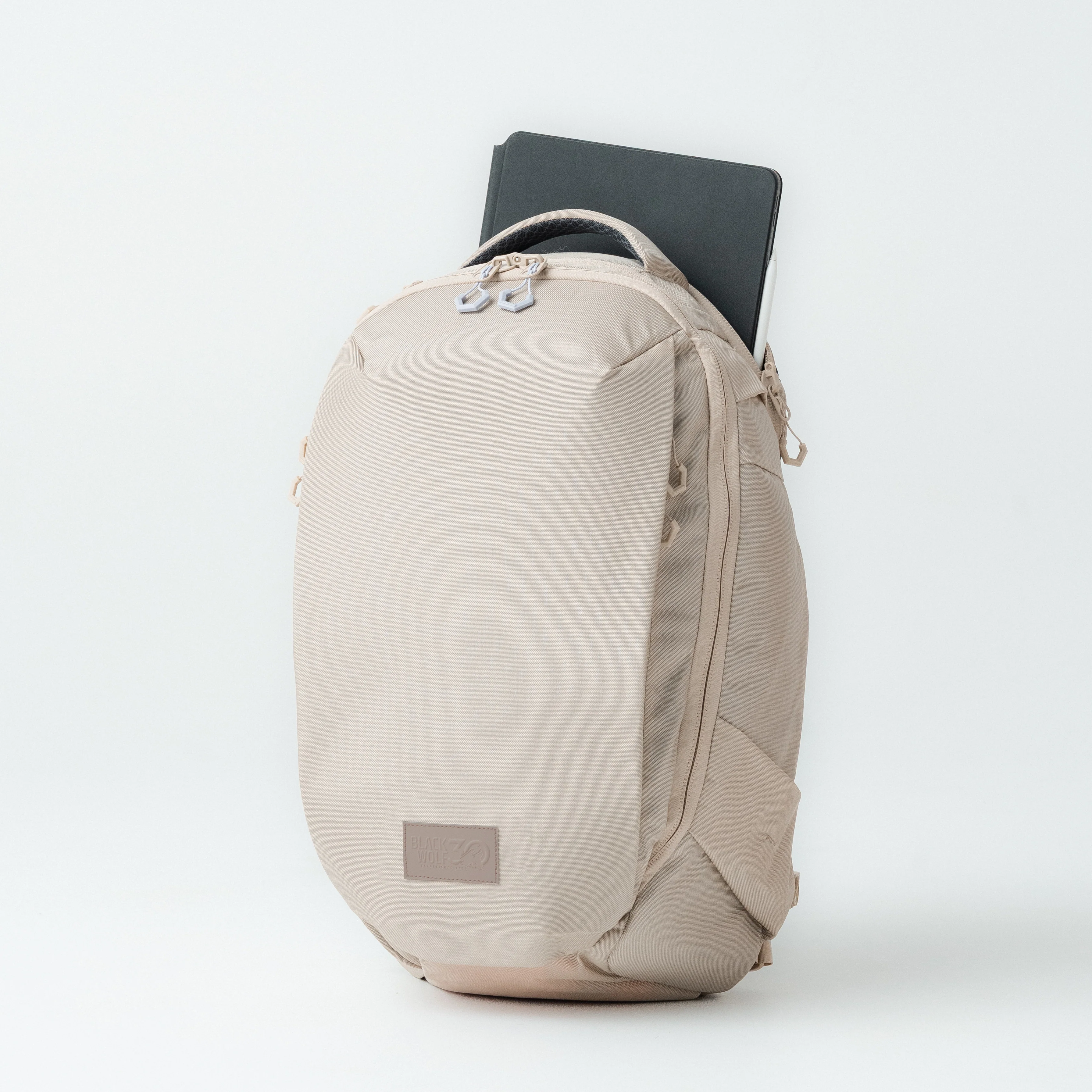 Beowa Travel Backpack - Image 3