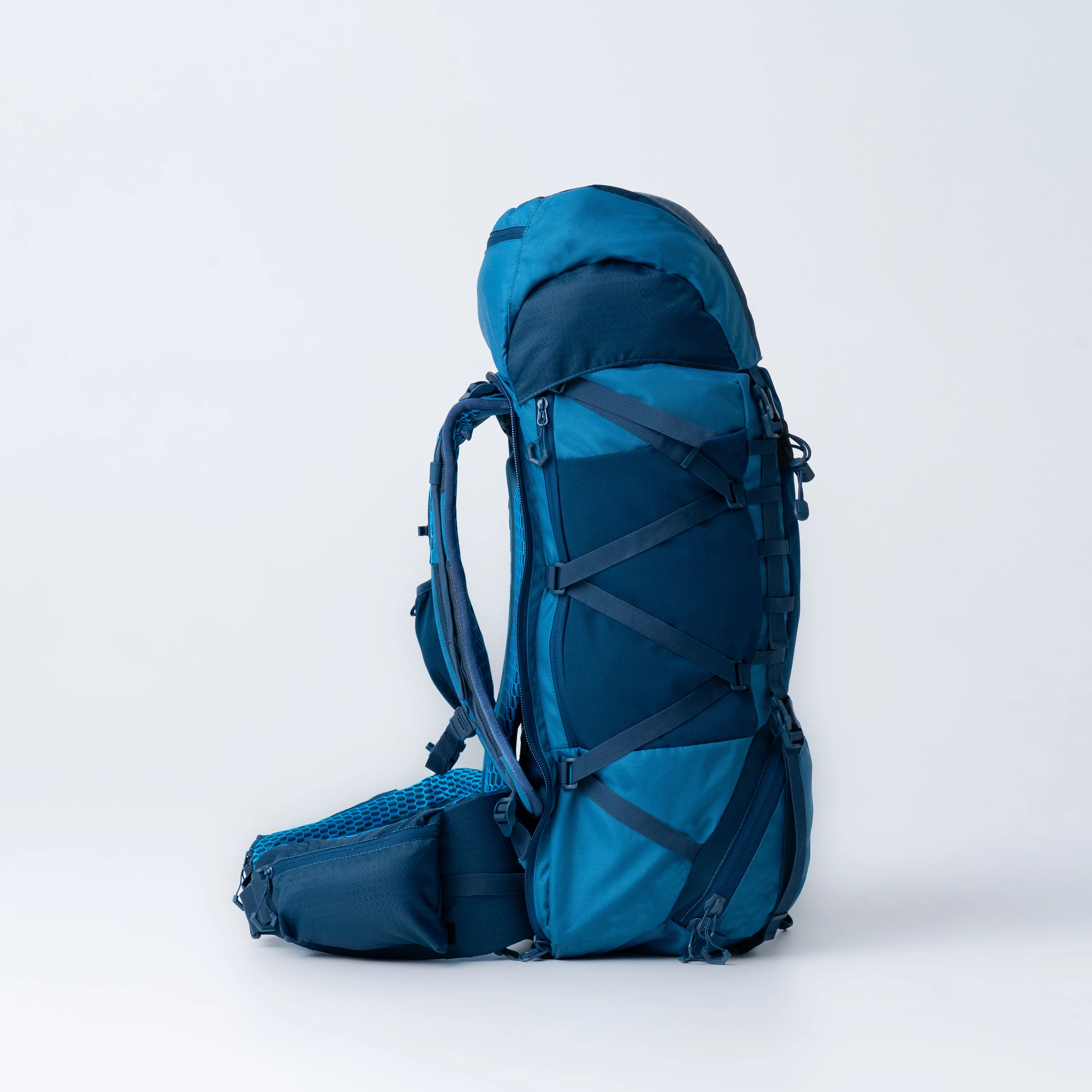 Nankeen 75L Hiking Backpack - Image 5